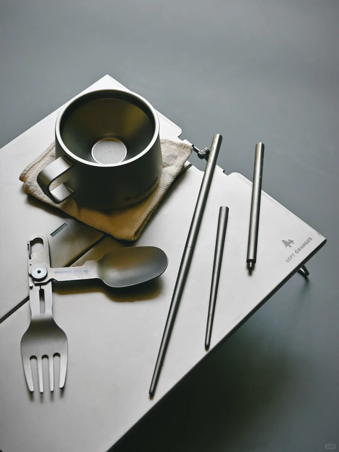 Pure Titanium Tableware: Lightweight Gear for Everyday Use